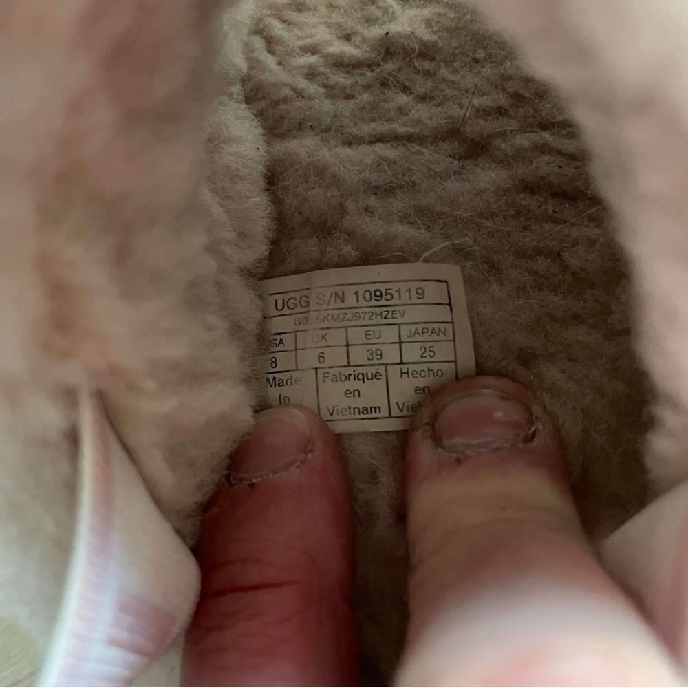 UGG Fluff Yeah Slides - Picture 5 of 5